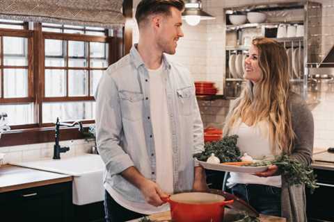 Cooking Dinner For a Men's Date